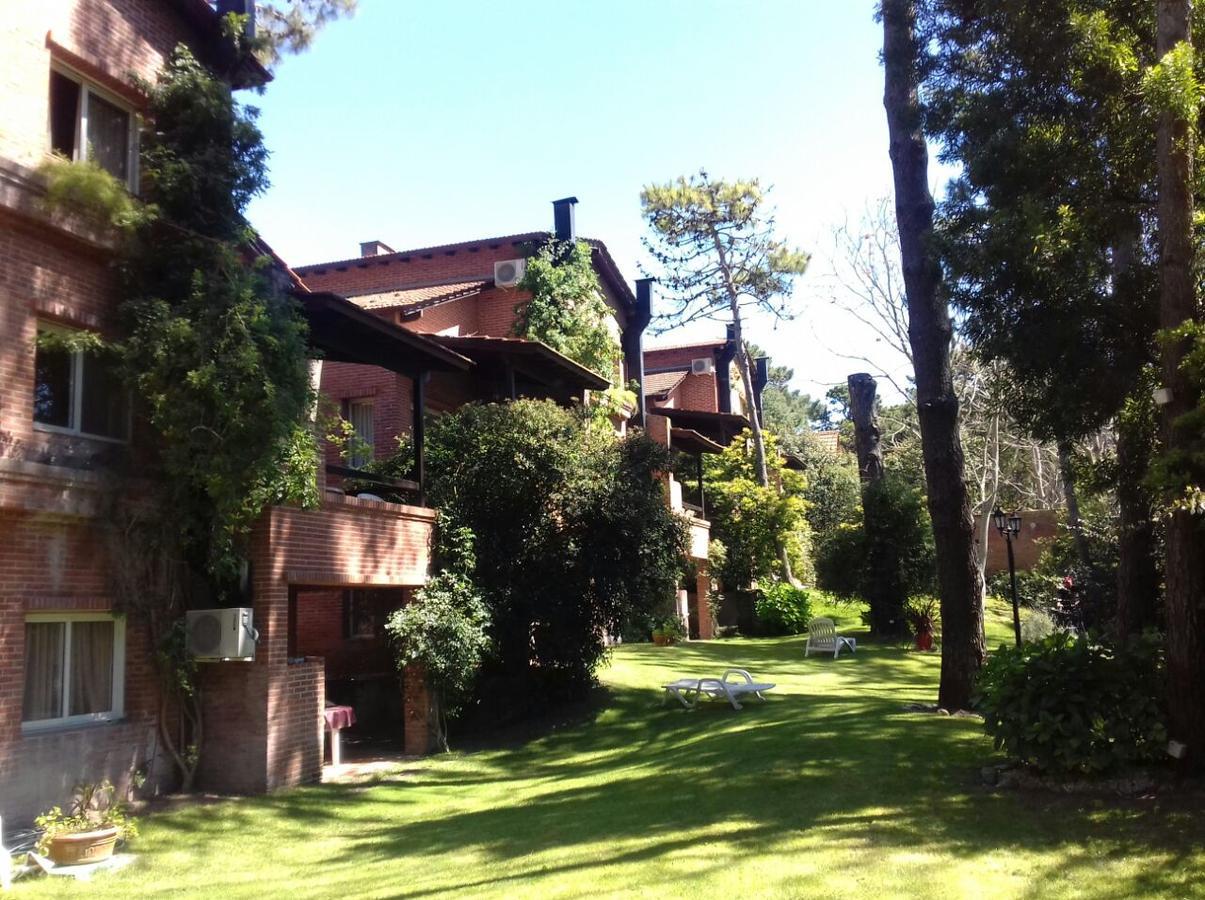 Cabanas Baden Baden Villa Carilo Dış mekan fotoğraf